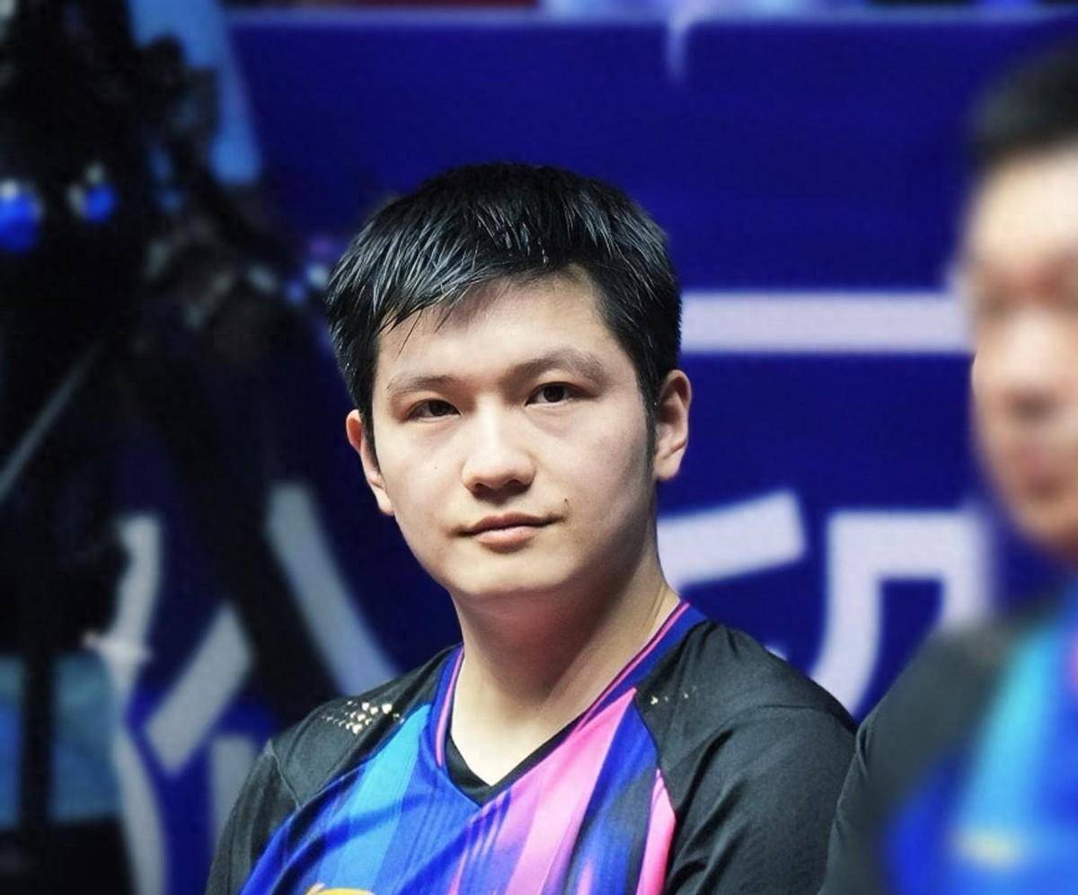 包含樊振东赛后谦逊发言登热搜，北京首钢爆冷利雅得新月引发热议的词条